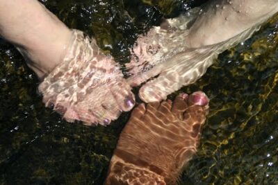 4 formas de preparar baños para suavizar los pies
