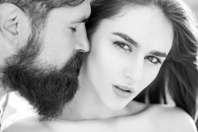 ¿Cómo las Feromonas Influyen en la Atracción y la Excitación Sexual?